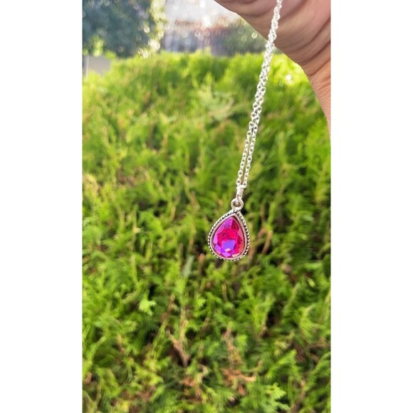 Handmade Hot Pink Teardrop Pendent Necklace - Picture 1 of 3